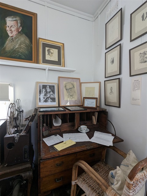 Dobell-House-Desk.jpg