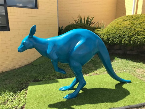 blue-kangaroo.jpg